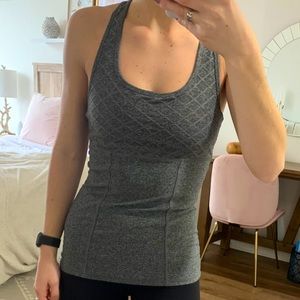 Workout tank top